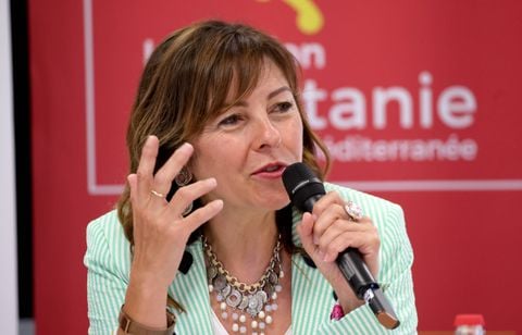 Une opposante à l'A69 finit au commissariat après avoir serré la main de Carole Delga
