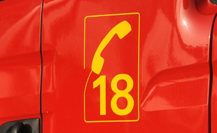 Le 18, numéro d'appel d'urgence des pompiers.