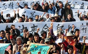 Un haut responsable chinois, qui avait aidé à désamorcer la rébellion des habitants d'un village de Chine excédés par les expropriations, a estimé que le pays devait se préparer à d'autres protestations de ce type parce que les citoyens réclament le respect de leurs droits.