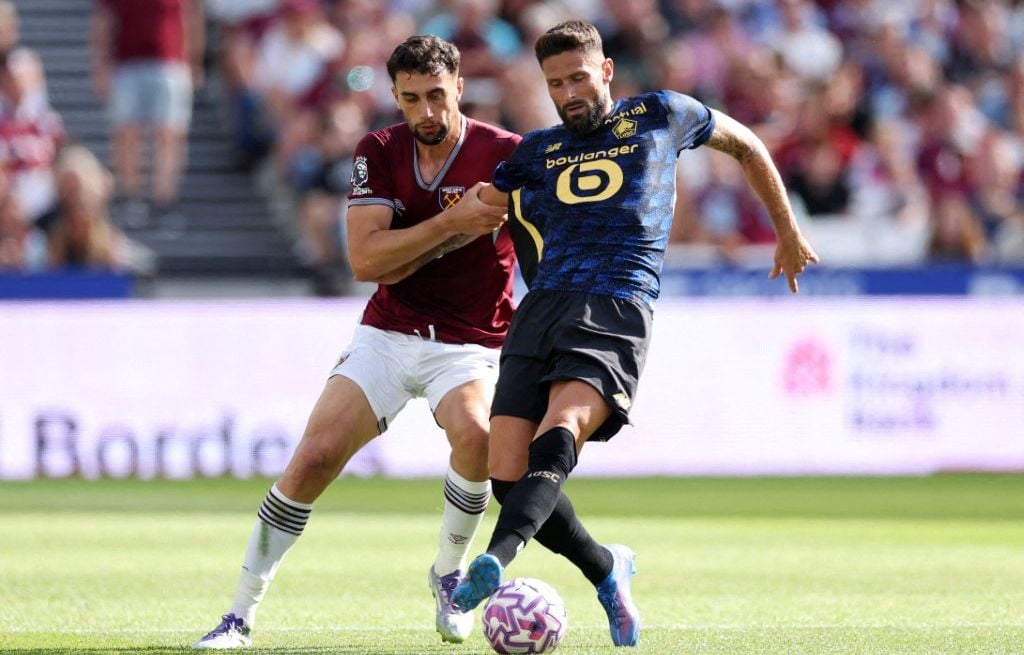 Ligue 1 : « Un moment spécial », Giroud déjà buteur pour son retour en France avec Lille