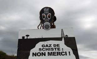 Dix-neuf personnalités du monde de l'industrie ont signé un appel à relancer le débat sur le potentiel de la France en matière de gaz de schiste, publié mercredi par l'hebdomadaire L'Usine nouvelle sur son site internet.