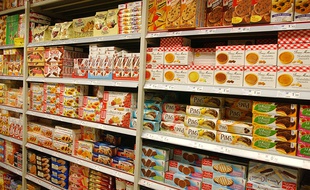 Le rayon biscuit d'un supermarché. Illustration;