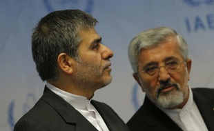 La France, le Royaume Uni et l'Allemagne ont demandé officiellement de nouvelles sanctions de l'Union européenne contre l'Iran pour son programme nucléaire controversé, ont indiqué dimanche des diplomates.