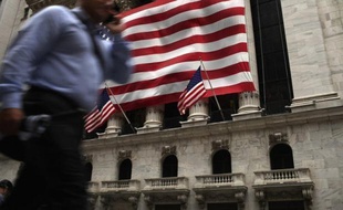 La Bourse de New York compte sur la publication de statistiques économiques importantes aux Etats-Unis dans les prochains jours, notamment les chiffres mensuels de l'emploi, pour infirmer ou vérifier la tendance à l'essoufflement qui semble se dessiner.