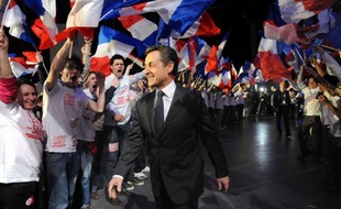 Nicolas Sarkozy entend remédier au problème des pensions alimentaires impayées, rencontré par de nombreuses mères, en proposant la création d'une agence de recouvrement, mais il faudra lui donner les moyens de sa mission, préviennent des experts.