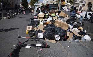 Les ordures s'accumulaient dans les rues depuis des semaines à Marseille.