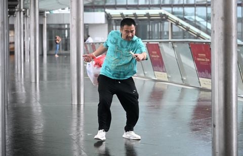 Les images impressionnantes du typhon Wipha qui a balayé Hong Kong