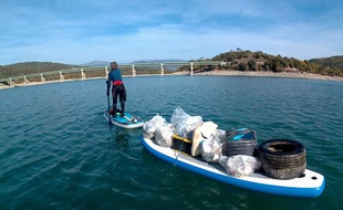 Paddle Cleaner propose des excursions qui allient sport et environnement.