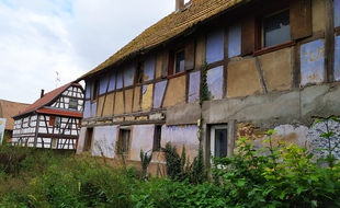 La vaste maison accueillera notament un local à vélo au rez-de-chaussée, et un appartement de 100 m² à l'étage.