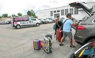 La société Park & Trip propose des parkings à bas coûts près des aéroports ou des gares