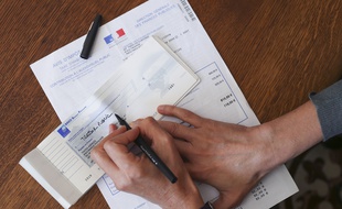 Illustration d'un paiement par chèque.