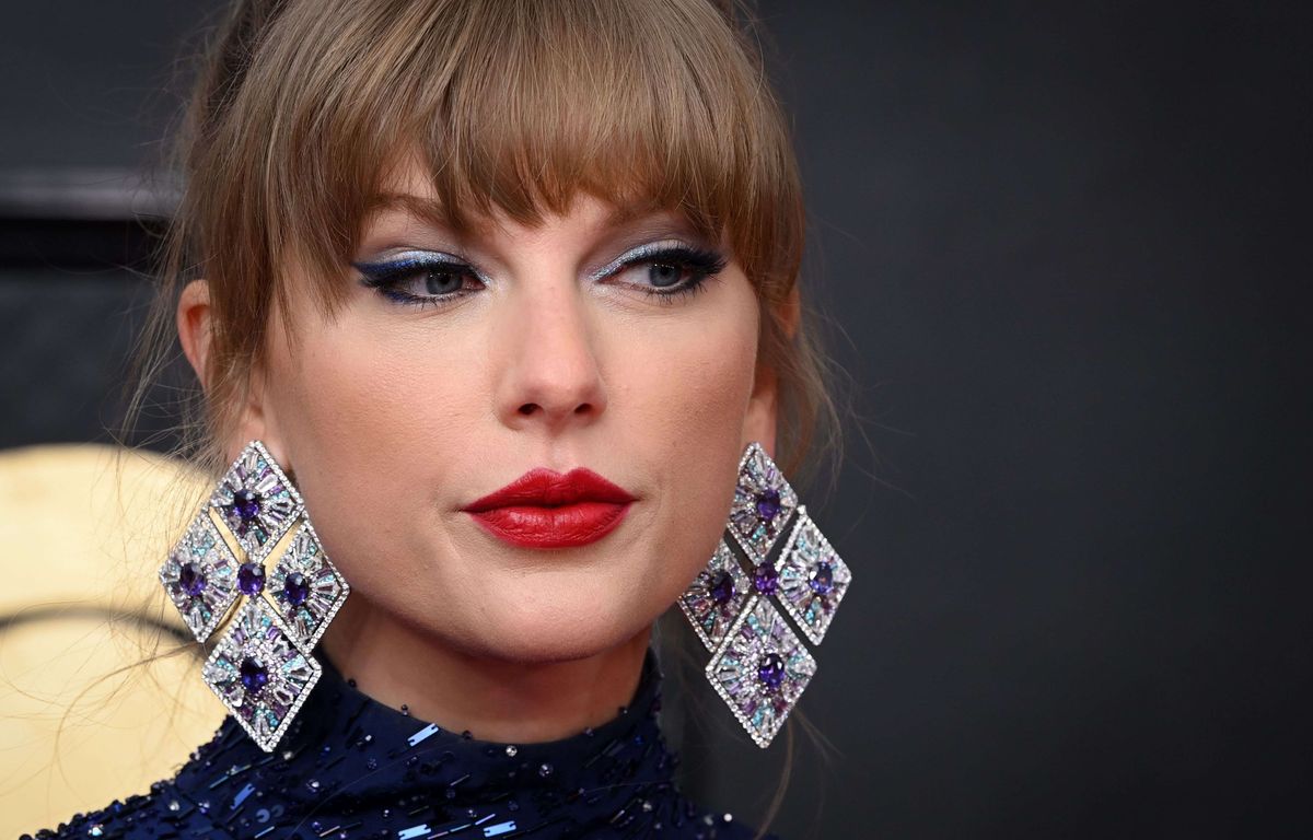 Et maintenant, c'est un audio bluffant mais faux de Taylor Swift qui tourne