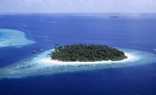 Les Maldives, archipel de l'Océan Indien dont l'existence est menacée par la hausse du niveau des océans.