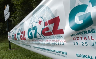 Non au G7, dit cette banderole en basque dans le texte.
