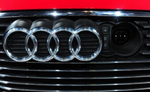 Le constructeur allemand de voitures haut de gamme Audi a annoncé vendredi vouloir investir massivement d'ici 2018 dans de nouveaux modèles et dans les technologies, après avoir atteint en avance son objectif d'écouler 1,5 million de véhicules par an.