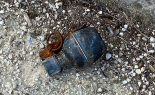 La grenade déposée à l'hôtel de police de Nantes.