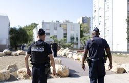 Un inquiétant arsenal découvert chez un ado lors d’une perquisition à Nice