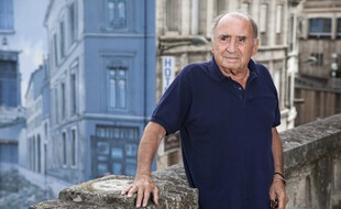 Photo d'archives prise le 27 août 2015 montrant l'acteur Claude Brasseur lors du photocall pour
