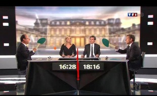 Détournement d'une photo du débat d'entre-deux-tours du 2 mai 2012 par @Zonemixte .