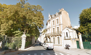 La mère et son fils vivaient depuis 22 ans dans un appartement de la rue Léopold-Thézard, dans le centre de Poitiers.