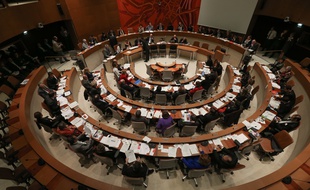 Illustration de l'hémicycle du centre administratif de Strasbourg.