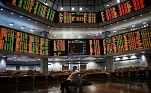 La bourse de Kuala Lumpur en Malaisie, le 28 juillet 2015