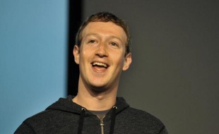 Le PDG-fondateur de Facebook Mark Zuckerberg va vendre pour quelque 2,3 milliards de dollars d'actions du réseau social, essentiellement pour des raisons fiscales, mais cela ne réduira que marginalement son influence au sein du groupe.
