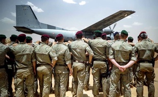 Les corps des deux militaires ont été rapatriés du Burkina Faso, lundi.
