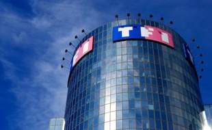 Le siège de la chaîne TF1 à Boulogne-Billancourt, le 10 juillet 2008