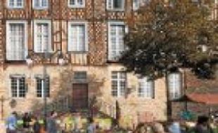 La place des Lices offre un joli cadre.
