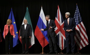 A Vienne, le 14 juillet 2015 les six grandes puissance engagées dans les pourparlers ont trouvé un accord avec l'Iran sur son programme nucléaire.