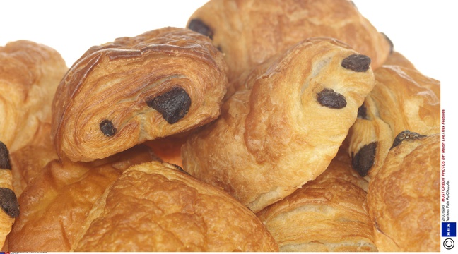 VIDEO. Chocolatine ou pain au chocolat ? La guerre des chefs fait rage entre Toulouse et l'Elysée