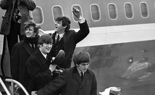 Les Beatles arrivent à New York le 7 février 1964.