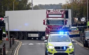 Une enquête pour meurtre a été ouverte après la découverte de 39 corps dans un camion au Royaume-Uni.