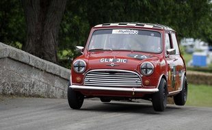 Une Mini Cooper S, l'un des modèles fétiches de Timo Mäkinen.