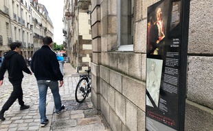 Le totem évoquant l'histoire des rues nantaises se situe rue Kervégan.