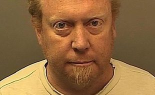 Phillip Ray Greaves, auteur d'un livre faisant l'apologie de la pédophilie, a été arrêté aux Etats-Unis, le 20 décembre 2010.
