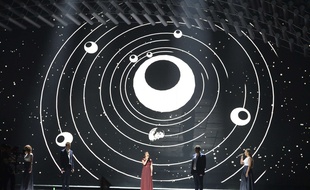 Boogie représente la Hongrie à l'Eurovision 2015. Ici, lors de la première demi-finale qui s'est déroulée le 19 mai 2015 à Vienne.
