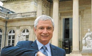 Claude Bartolone sera élu président de l'Assemblée nationale le 26 juin.
