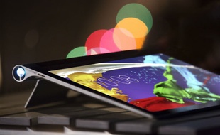 La tablette peut projeter des images jusqu'à 50 pouces de diagonale.