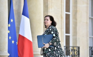 La ministre du Logement Emmanuelle Cosse