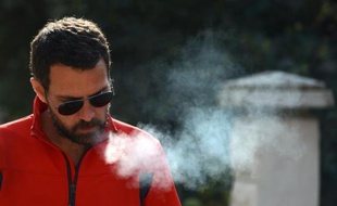L'ex-trader Jérôme Kerviel avant de quitter son hôtel à Modène, en Italie, le 19 mars 2014