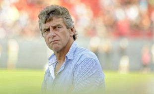 L'entraîneur lorientais Christian Gourcuff, le 20 août 2011, à Dijon.