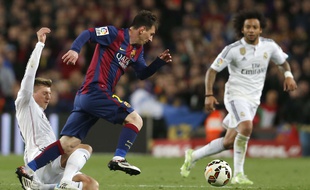 Messi face à Kroos et Marcelo lors du Clasico Barça-Real Madrid, le 22 mars 2015.