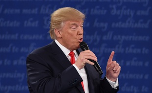 Donald trump, lors du débat du 9 octobre 2016
