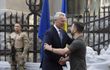 Guerre en Ukraine : Kiev se rapproche de l’Otan, le budget de la défense russe s’envole
