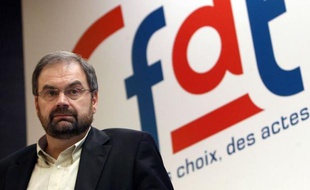 François Chérèque, secrétaire général de la CFDT, a regretté mardi que le logement soit aussi à l'ordre du jour du sommet social de mercredi estimant que "le gouvernement est en train de mettre tout" dans ce sommet et qu'il va donc "en ressortir peu de choses".