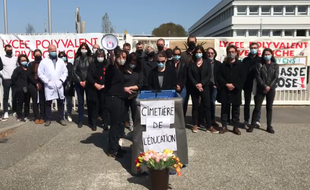 Lors de la manifestation du 30 mars des enseigannts du lycée rive gauche du Mirail, à Toulouse.