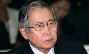 L'ancien président péruvien Alberto Fujimori, qui purge actuellement une peine de 25 ans de prison pour crimes contre l'humanité et corruption, restera sous les verrous après le refus vendredi du président Ollanta Humala de le gracier.
