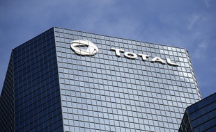 La tour Total à La Défense (image d'illustration).